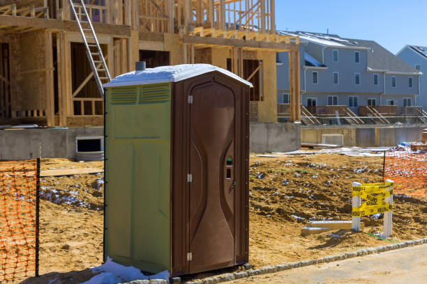 Best Porta potty rental near me  in Lake Odessa, MI